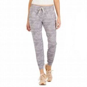 Vuori joggers New With Tags